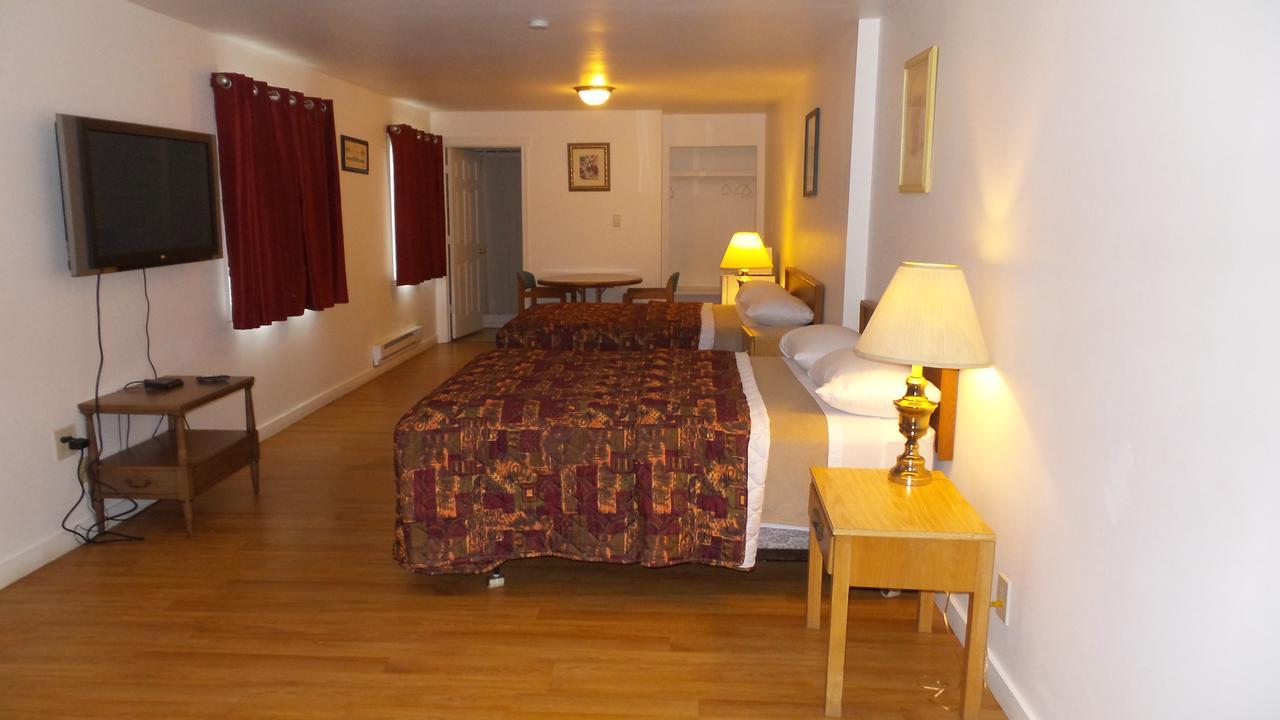 Raymond Golden Lion Motel מראה חיצוני תמונה